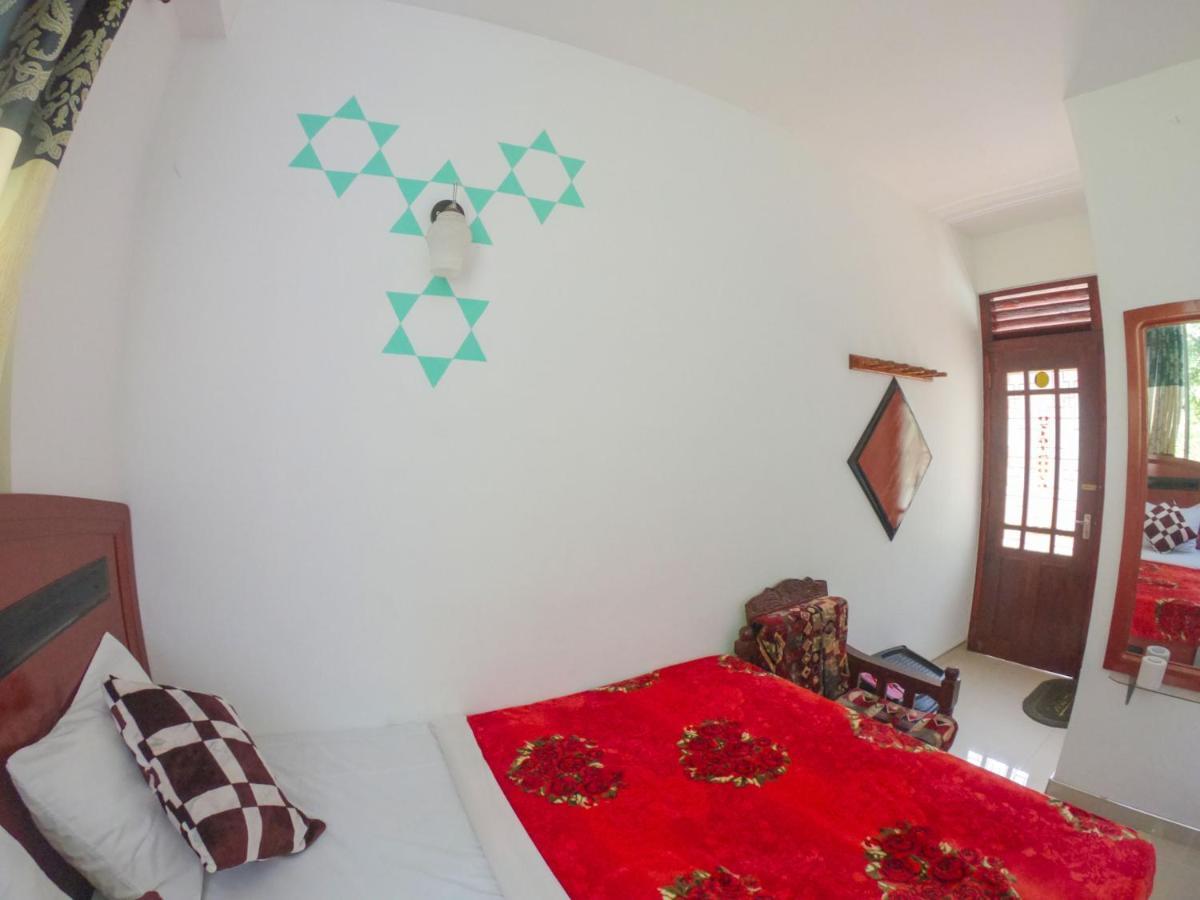 Hotel Siumi Rest Nallathanniya Exterior foto